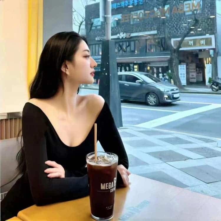 优雅感性好看的成熟女生头像_11