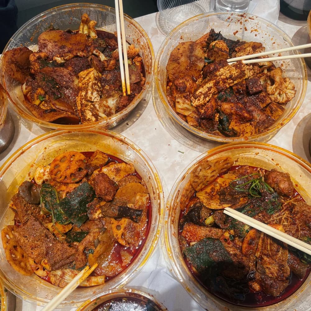 黄轩在天水制作麻辣烫图片_10