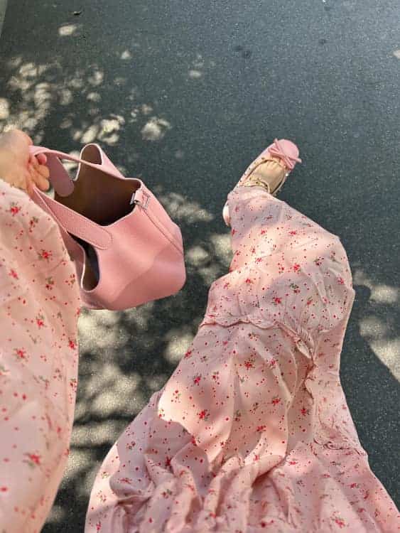 适合夏天的碎花裙子半身裙穿搭照片_6