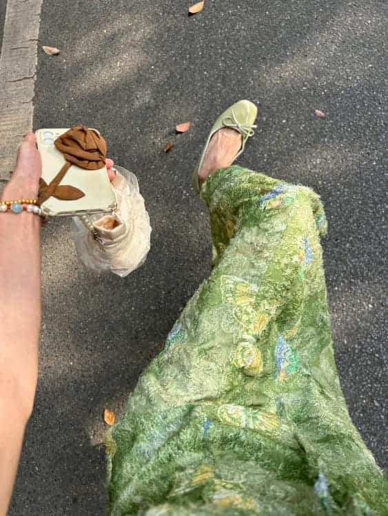 适合夏天的碎花裙子半身裙穿搭照片_12