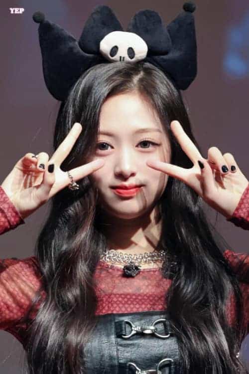 kpop圆脸女孩郑雅贤小众氛围感头像_3