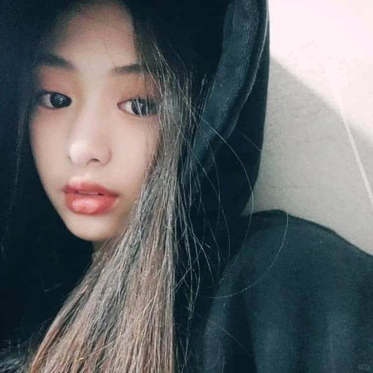 kpop圆脸女孩郑雅贤小众氛围感头像_13