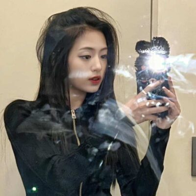 kpop圆脸女孩郑雅贤小众氛围感头像