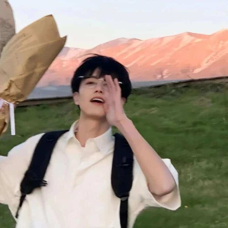 帅到爆炸的优质真人男生头像_21