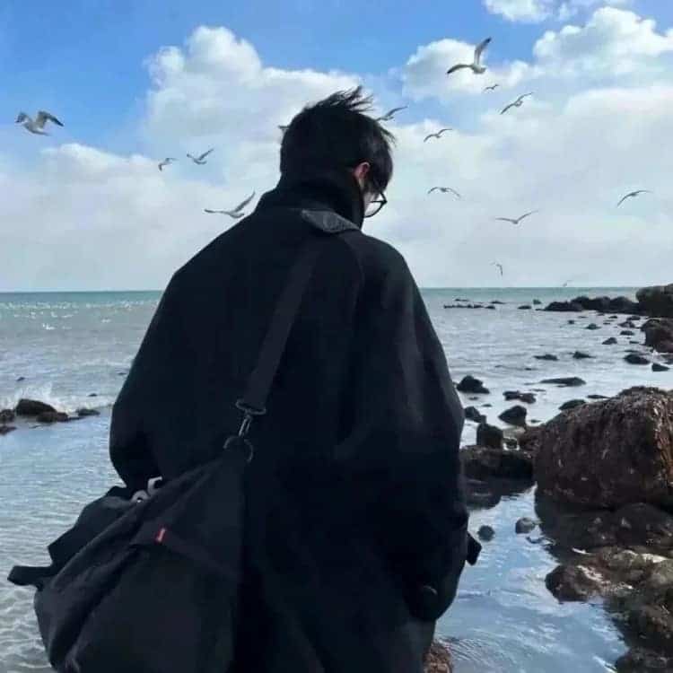 帅到爆炸的优质真人男生头像_22