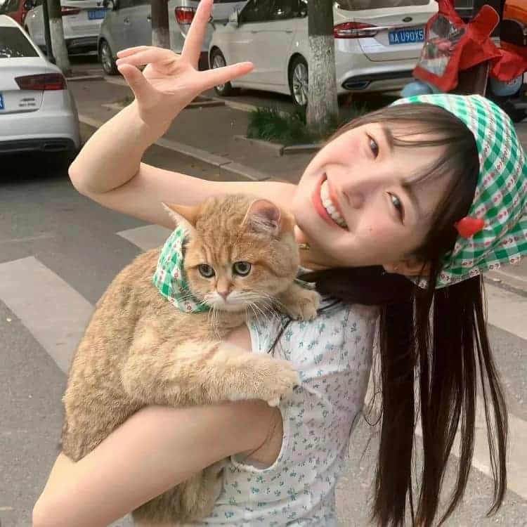 又甜又撩人的纯欲真人女生头像_20