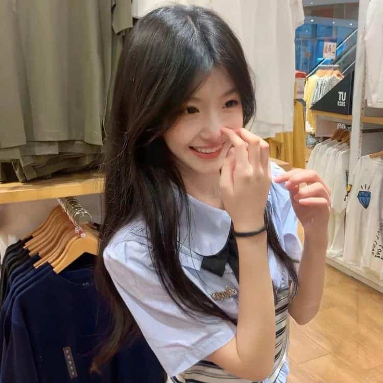 又甜又撩人的纯欲真人女生头像_34