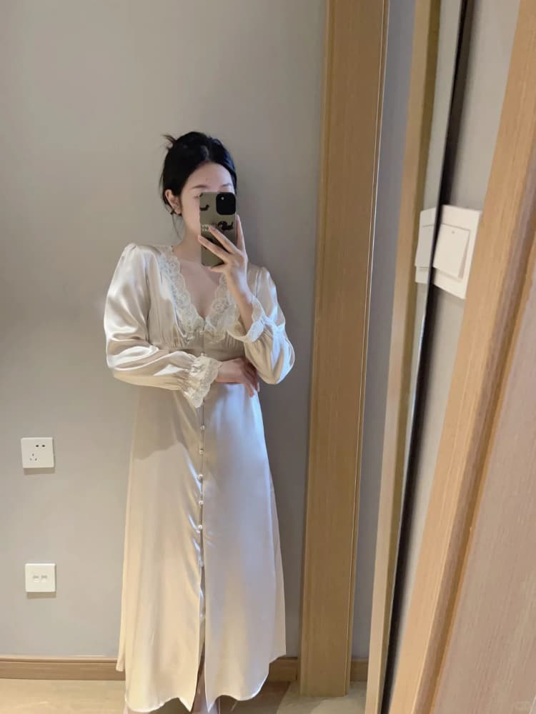 情侣晚上做运动的时候穿什么衣服图片演示_9