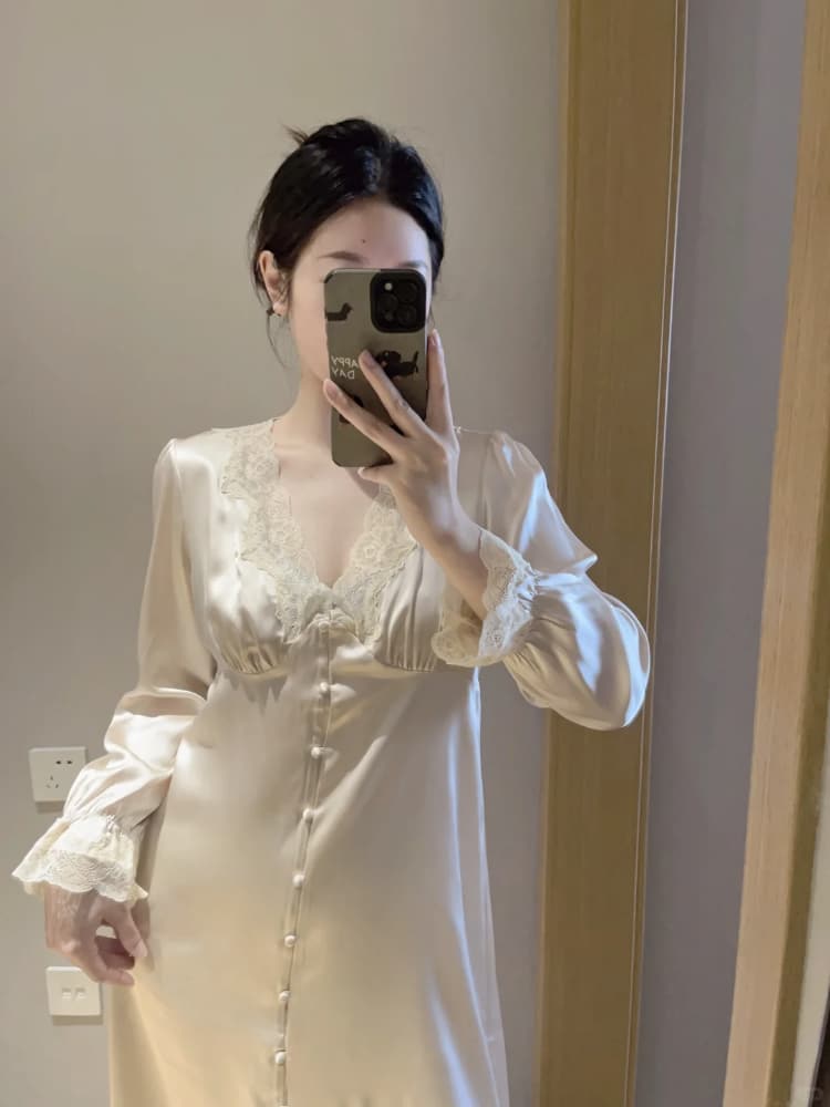 情侣晚上做运动的时候穿什么衣服图片演示_2