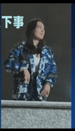 军训大白兔蹦出来了动态图_1