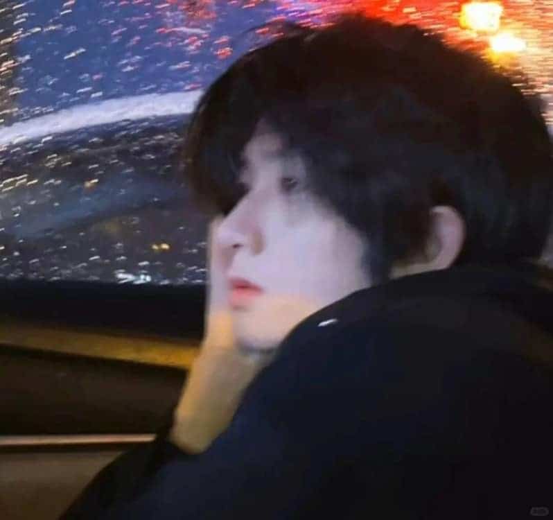看淡一切释然的真人男生头像_3