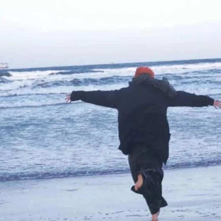 看淡一切释然的真人男生头像_18