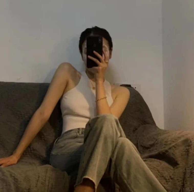 好看有气质感性成熟女生头像_36