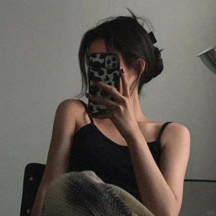 好看有气质感性成熟女生头像_38