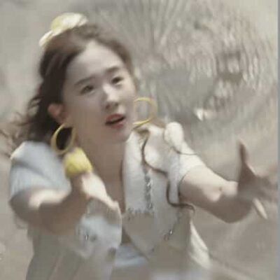 《玫瑰的故事》刘亦菲花裙大波浪动态图