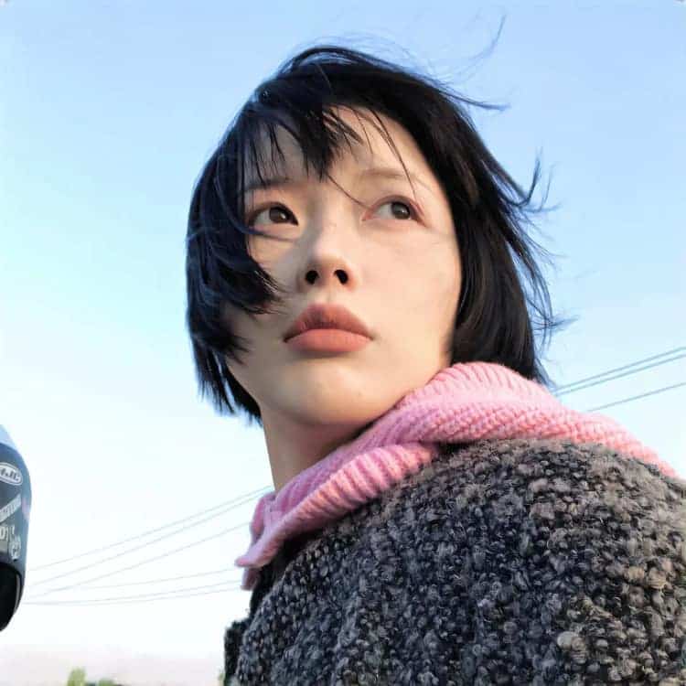 漂亮有气质感性成熟女生头像_27
