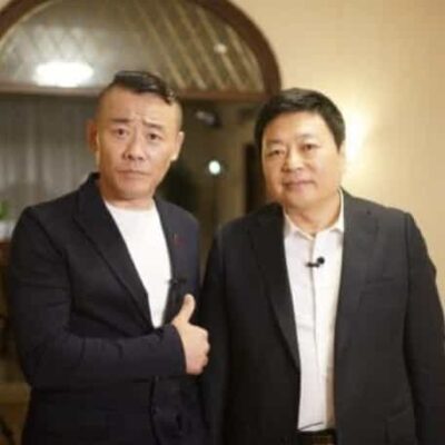 周立波王志安合影照片