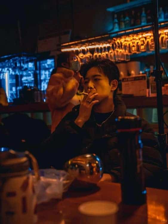 疯狗硬汉爹系男友短剧男星甄子琦头像_6