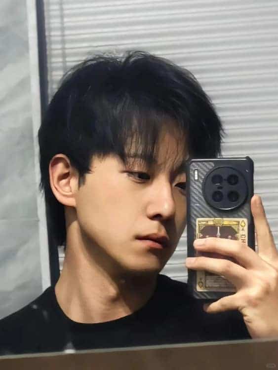 疯狗硬汉爹系男友短剧男星甄子琦头像_4