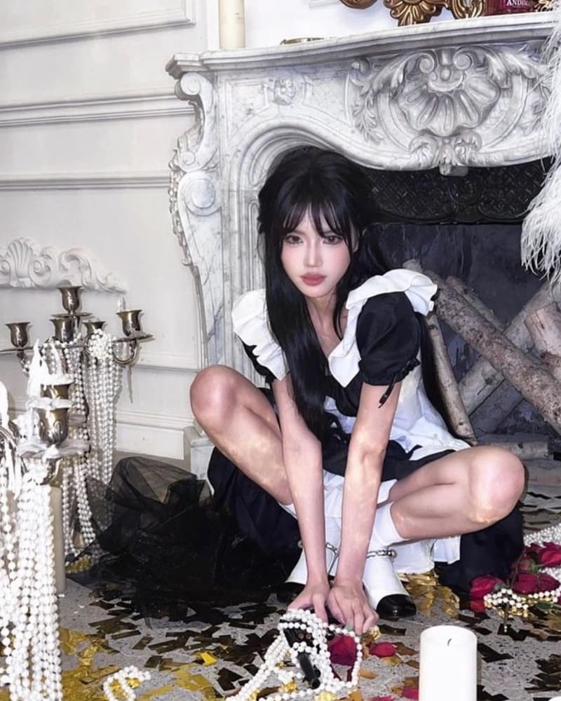 抖音网红何丹彤cos女仆装图片_6