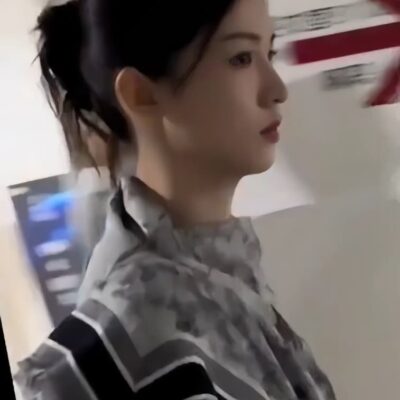 周也黑脸事件始末，周也黑脸图片