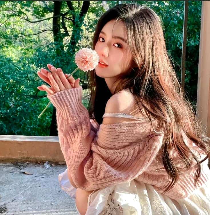 绝美治愈系温柔感性的真人女生头像_5