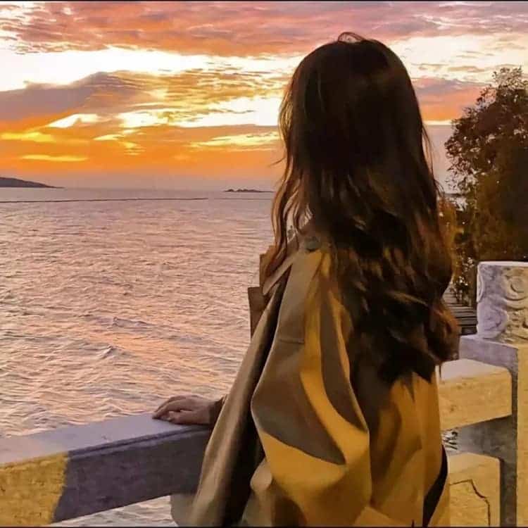 绝美治愈系温柔感性的真人女生头像_8