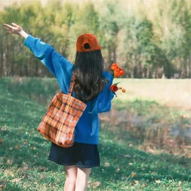 绝美治愈系温柔感性的真人女生头像_19