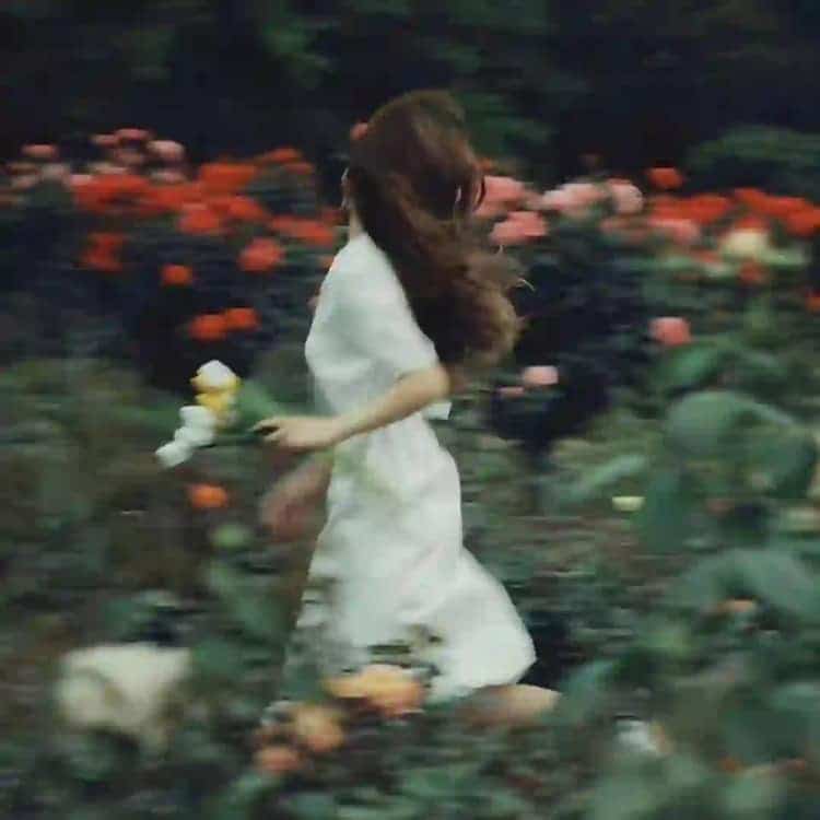 绝美治愈系温柔感性的真人女生头像_24
