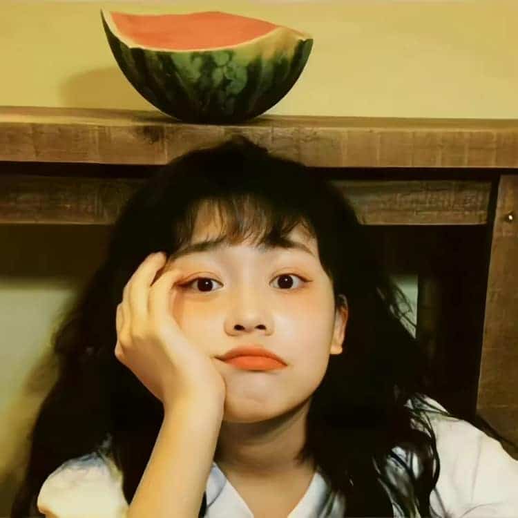 绝美治愈系温柔感性的真人女生头像_27