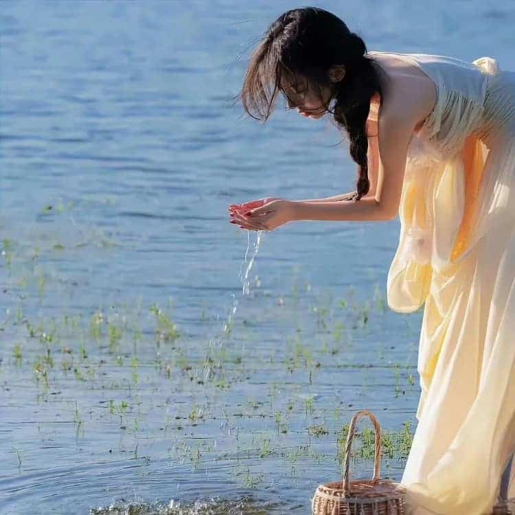 绝美治愈系温柔感性的真人女生头像_29
