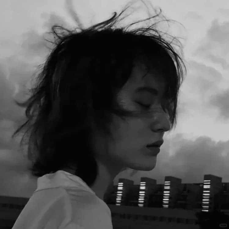 感性高级质感欧美女生头像_8