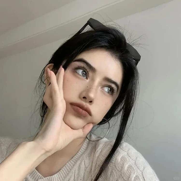感性高级质感欧美女生头像_9