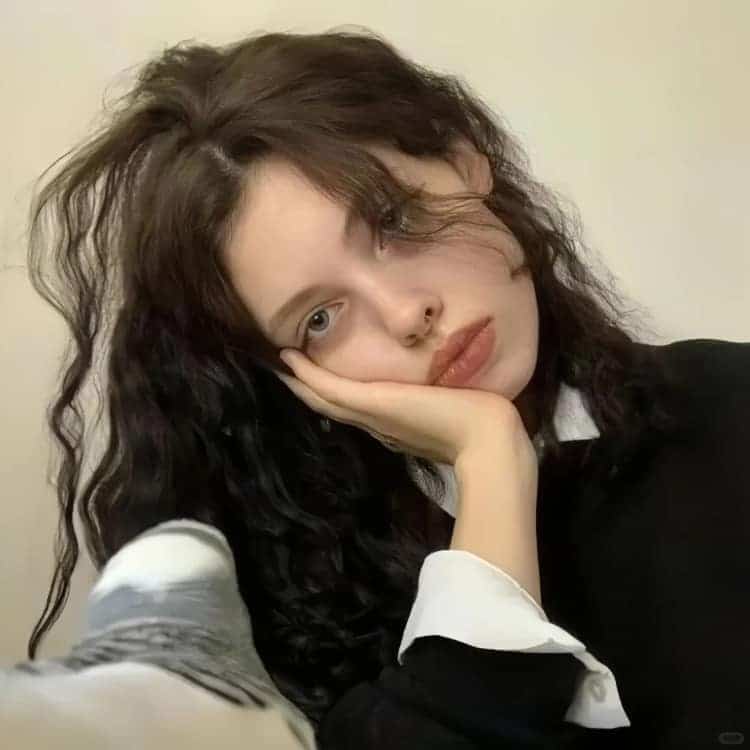 感性高级质感欧美女生头像_12