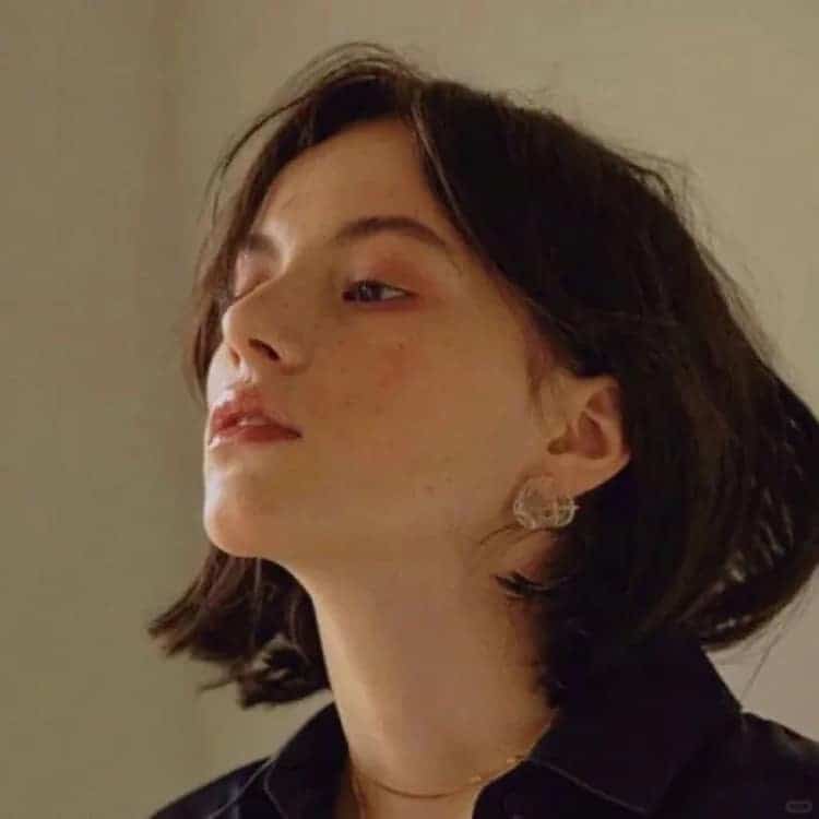感性高级质感欧美女生头像_16