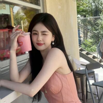 白鹿滑板生图想吃水蜜桃