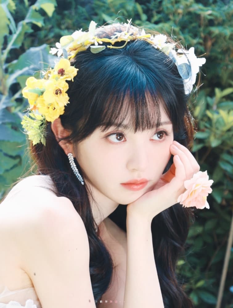 田曦薇花间提裙写真图片_2