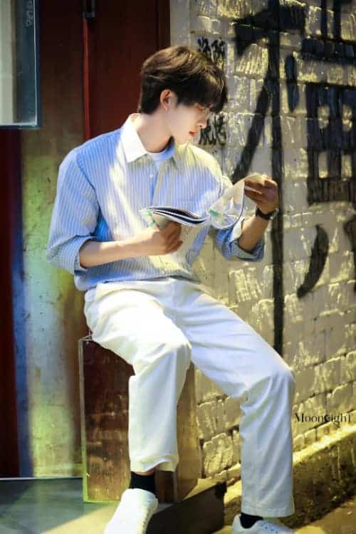 张集骏阳光下禁欲系清爽男生头像_2