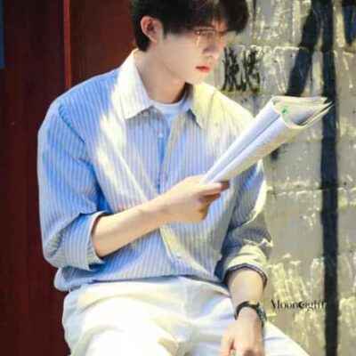 张集骏阳光下禁欲系清爽男生头像