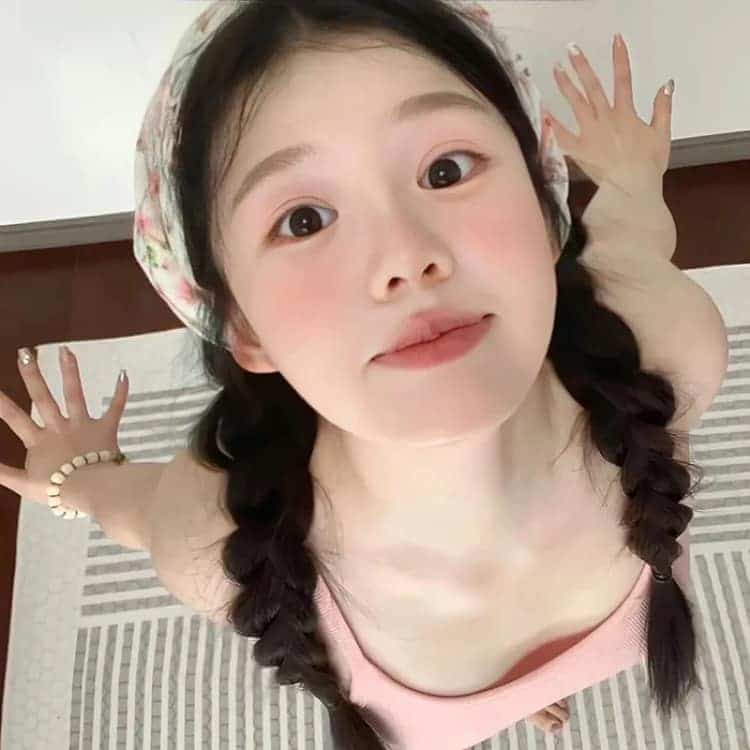 夏季招桃花真人甜妹儿微信头像_5