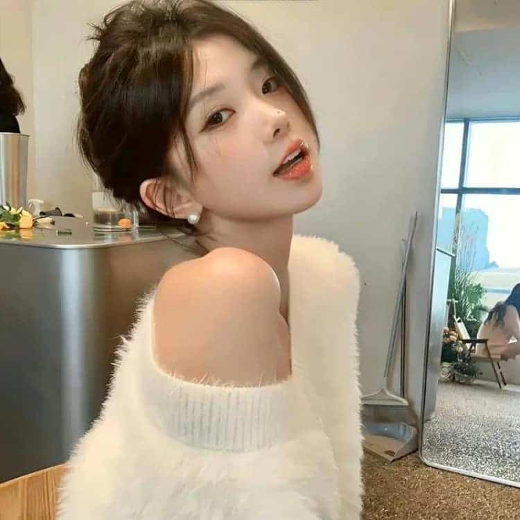 夏季招桃花真人甜妹儿微信头像_6