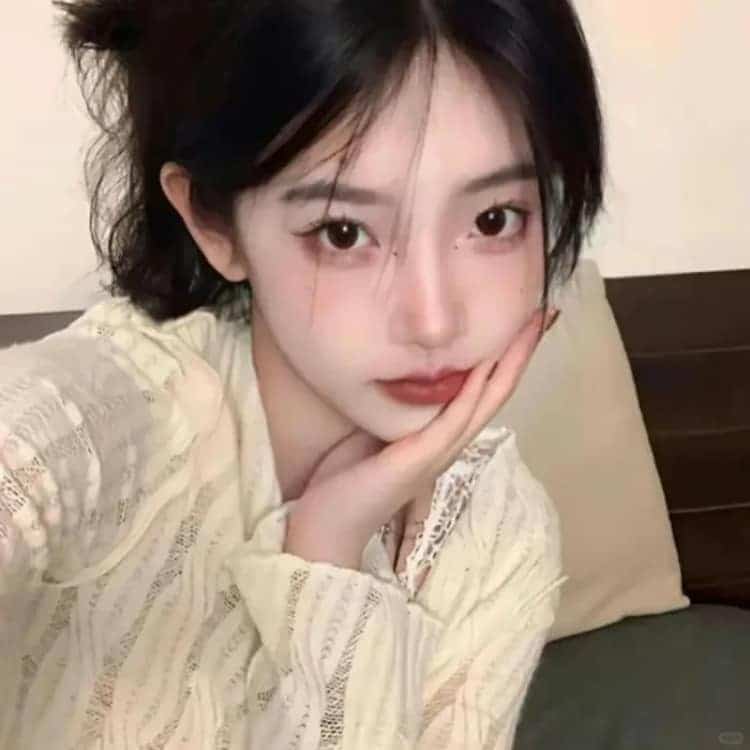 夏季招桃花真人甜妹儿微信头像_7