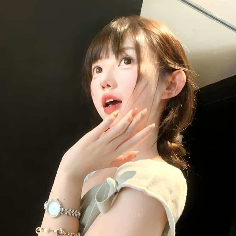 夏季招桃花真人甜妹儿微信头像_21