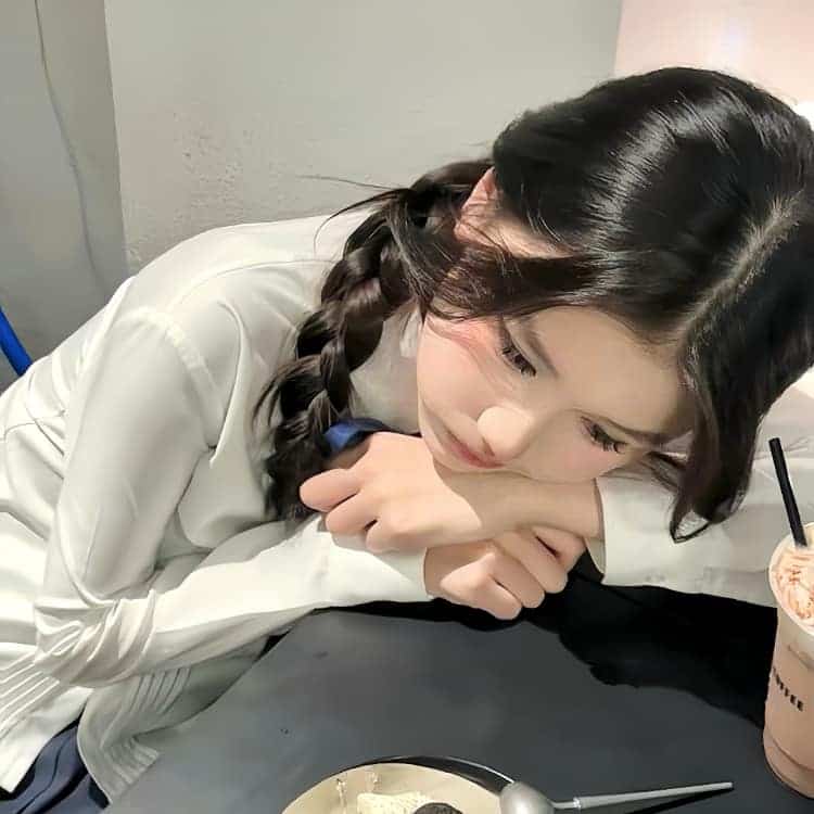 夏季招桃花真人甜妹儿微信头像_24