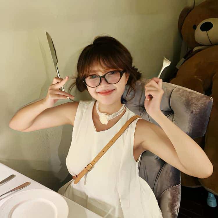 夏季招桃花真人甜妹儿微信头像_25