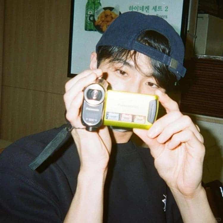 阳光自信男生超酷帅气真人头像_21
