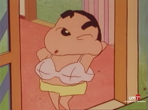 蜡笔小新玩妈妈的胸罩搞怪图片_4