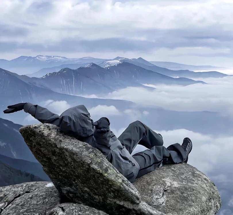 低调有内涵的单身高质量男生头像_2
