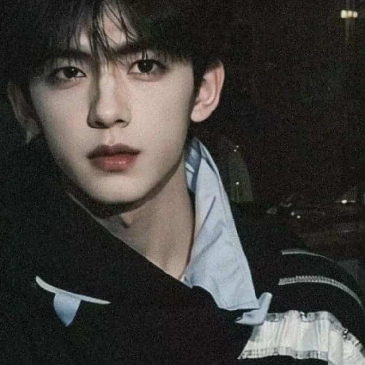 低调有内涵的单身高质量男生头像_16