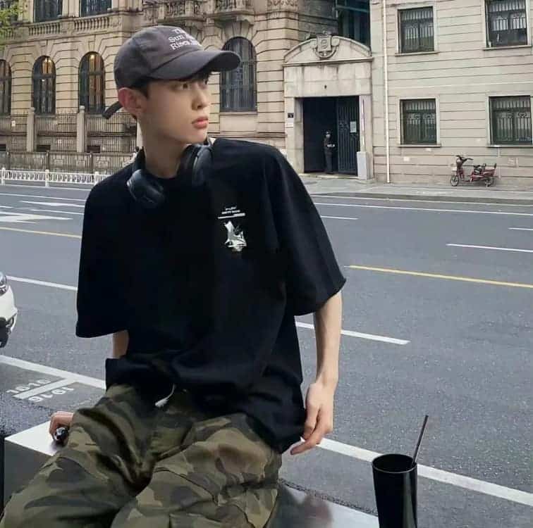 低调有内涵的单身高质量男生头像_24